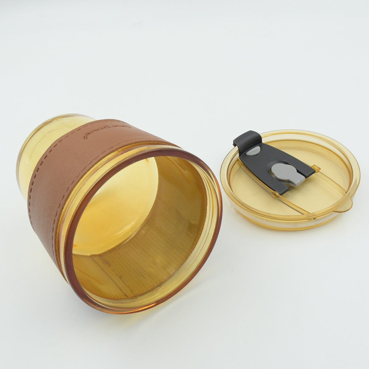 Stylish glass coffee mug with straw and secure lid Stylish glass coffee mug with straw and secure lid